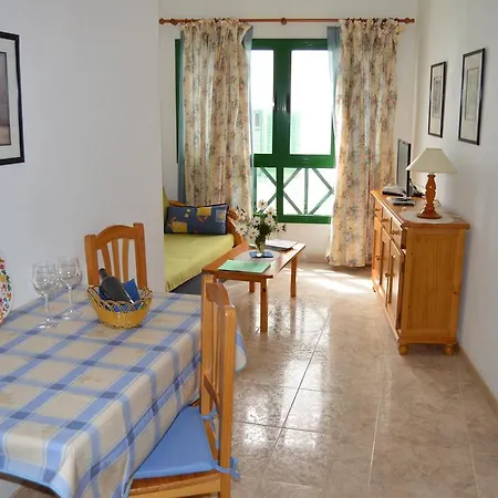 Charco De La Pared Apartment Orzola